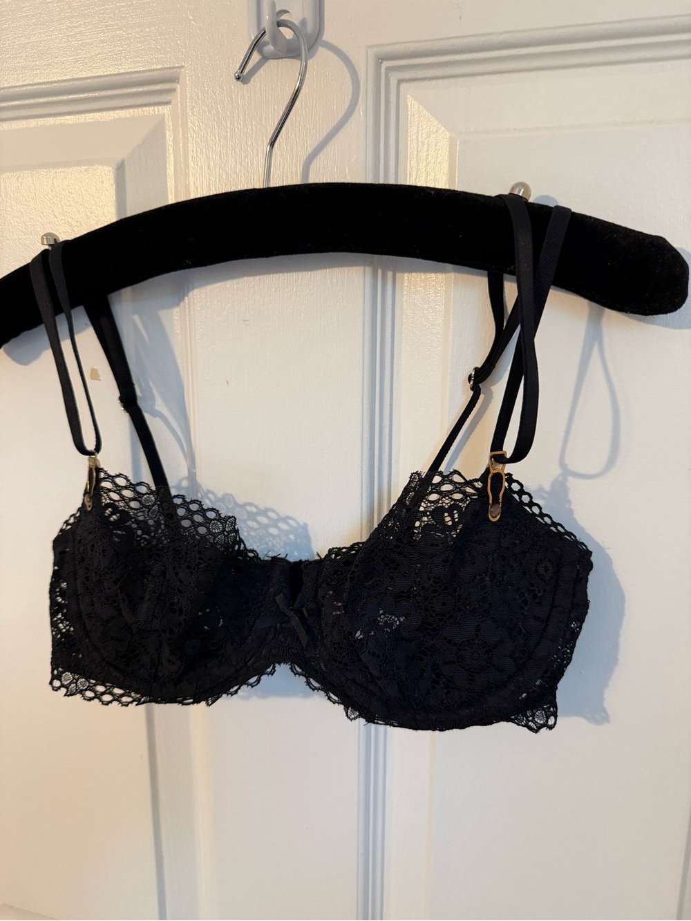 Victoria's Secret Black Lace Push Up without Padding Underwire Bra
